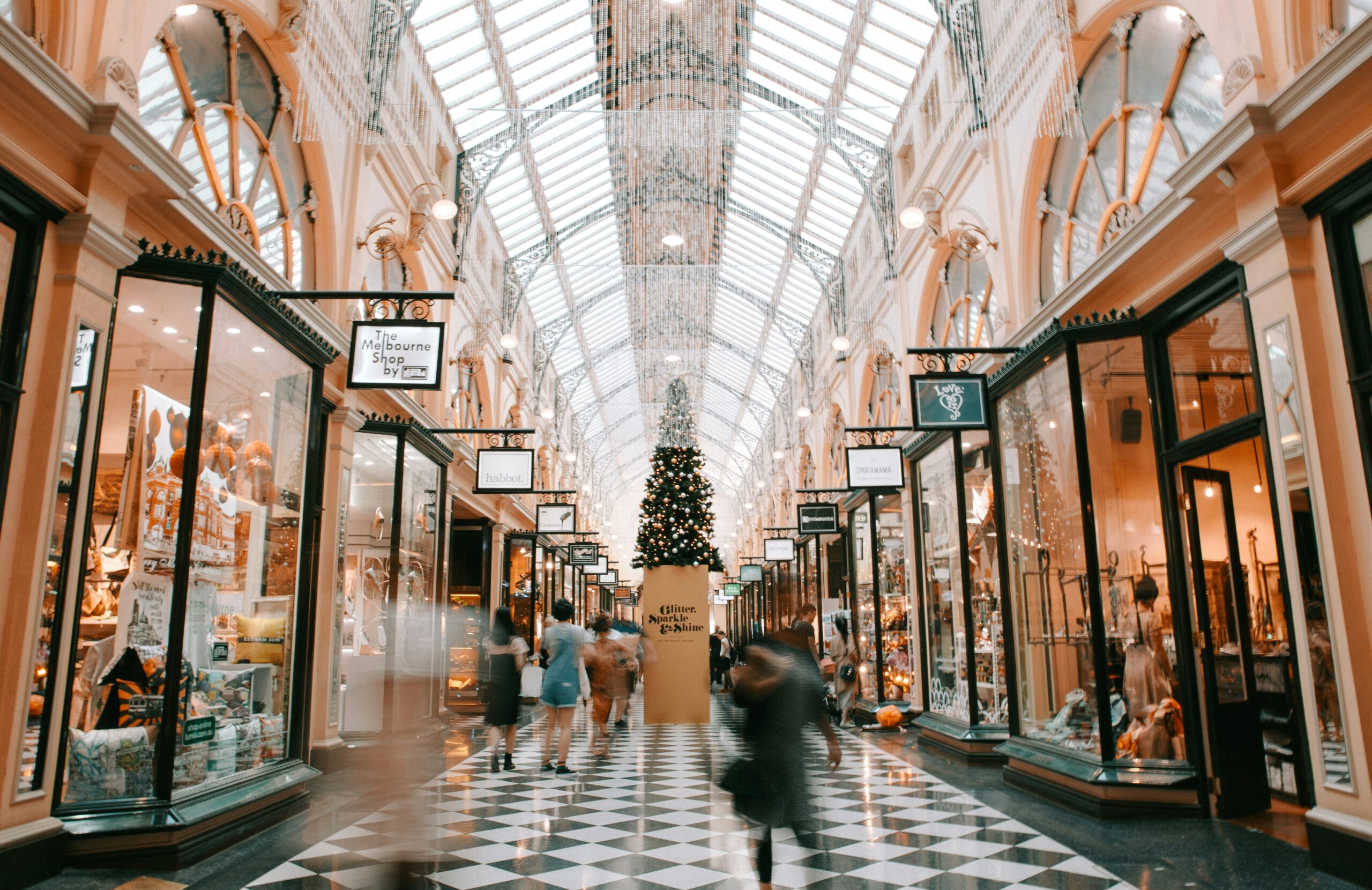 Sensory experiences in retail shopping